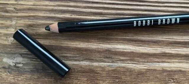 Crayon des yeux BOBBI BROWN couleur Black 5 - Creamy Eye Pencil 1.3 g 2