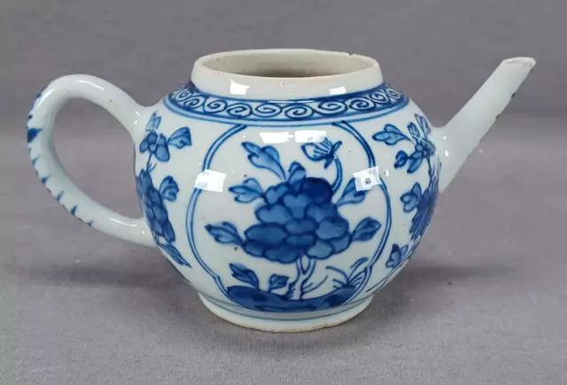 Chinese Export Kangxi Hand Painted Underglaze Blue Floral Porcelain Teapot C1710