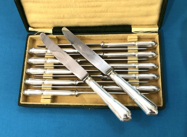 Lot De 12 Couteaux à Entremets Ercuis – Métal Argenté, Modèle Filet Contours Victoria