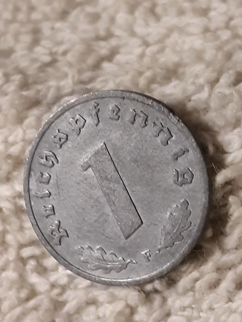One 1943 WW2  1 Reichspfennig ~ German ~ WWII ~  Circulated Coin With Oxidation 2