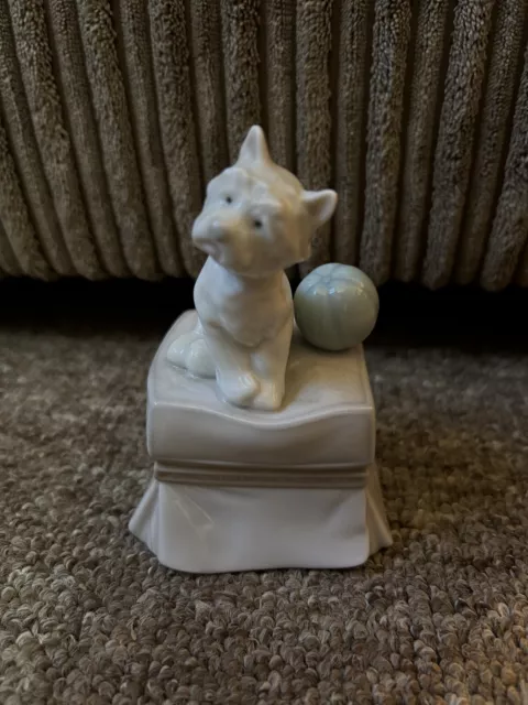 Retired Lladro Porcelain 6985 My Favorite Companion Dog Figurine