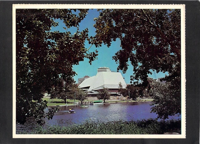A5076 Australia SA Adelaide Festival Theatre River Torrens postcard