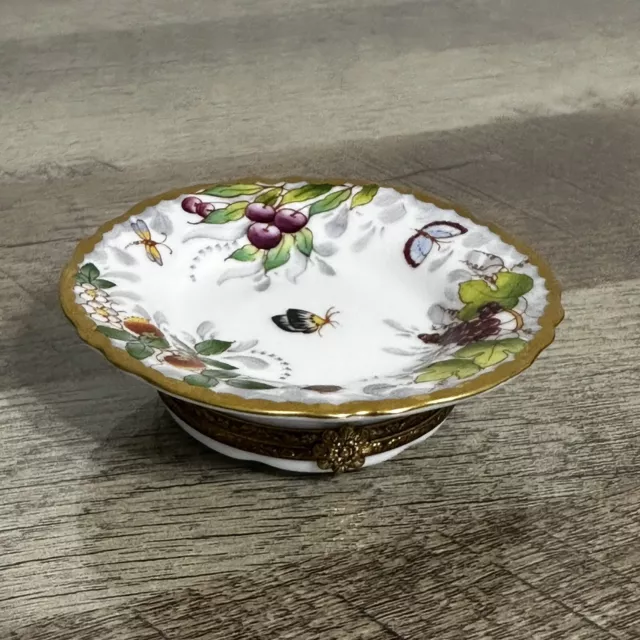 Limoges France PV Marque Deposee Peint Main Plate Trinket Box