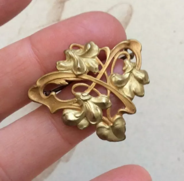 Broche Ancienne Art Nouveau Plaqué Or Deux couleurs Fleurs de Violette 1900