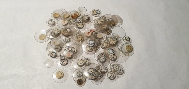 Lot De 100 Verres Pour Montre Gousset - Plat Et Bombé, Tailles Variées, Occasion - Idéal Réparation