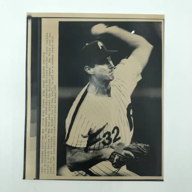 MLB Phillies Steve Carlton “SHAKEY START” Wire Press Photo Baseball