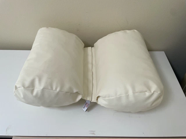 Almohada posando mariposas para fotografía de recién nacidos