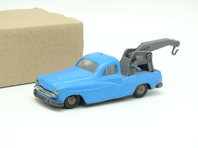NOREV PLASTIQUE 1/43 - Ford Vedette Dépanneuse Bleue EUR 26,00 NOREV PLASTIQUE 1/43 - Ford Vedette Dépanneuse Bleue EUR 26,00