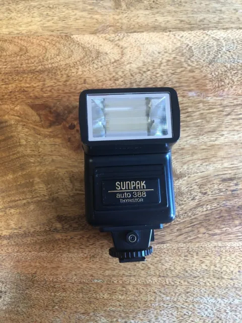 Used Sunpak Auto 388 Thyristor SLR Flash Accessory - UNTESTED / PARTS ONLY 