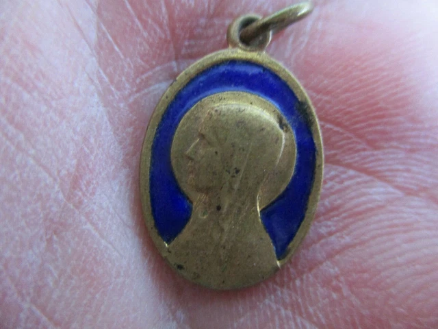 ANCIENNE MÉDAILLE RELIGIEUSE vierge Marie Lourdes 17 mm 1,56 gr EUR 4