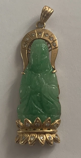 Vtg 18k Solid Yellow Gold Jade Buddha Pendant. 7.6grams.
