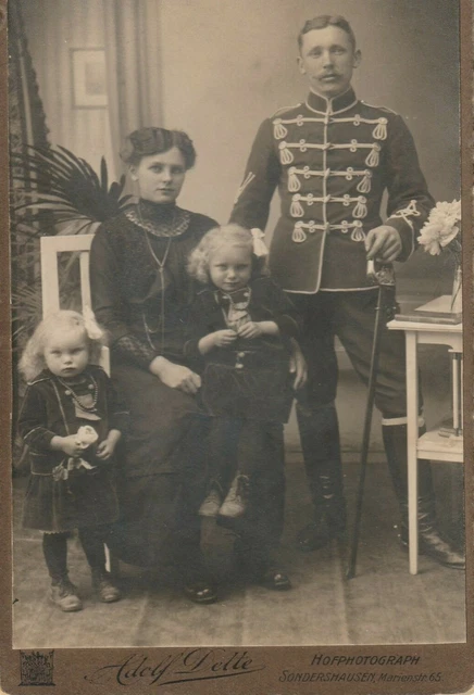 Husaren Offizier mit Familie CDV Hofphotograph Sondershausen 16,5cm x 11cm Foto 2
