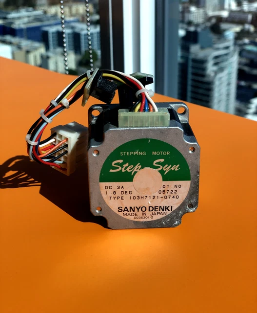 Sanyo Denki Step-Syn 103H7121-0740 Stepping Motor