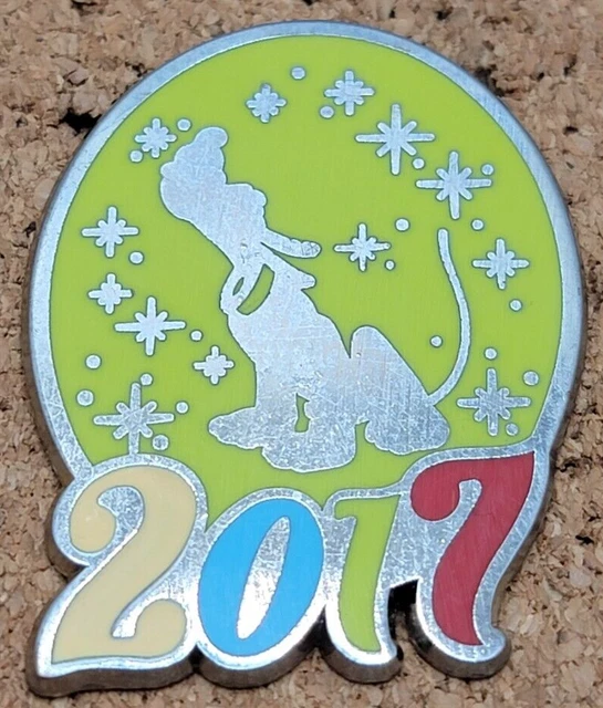 Disney Parks 2017 Pluto Howling Lapel Pin