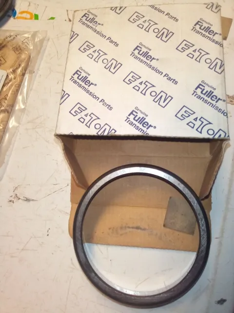 New OEM  45220 Bearing Cup for Eaton Fuller Transmission 711123