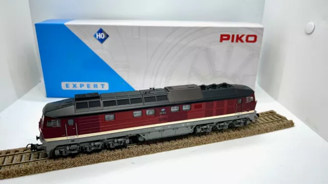 Piko Expert 71072, Diesellok BR 132, Ludmilla, Motorraumbel., HO, DR, Ep. IV