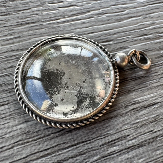 Pendentif Ancien Ouvrant En Argent Ciselé 800 - Porte-photo Ou Reliquaire Vintage - État Correct Avec Légers Bosses