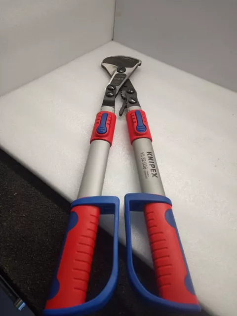 Knipex 95 32 038 Ratchet Telescopic Cable Cutters 770mm (30.1/4in) KPX9532038