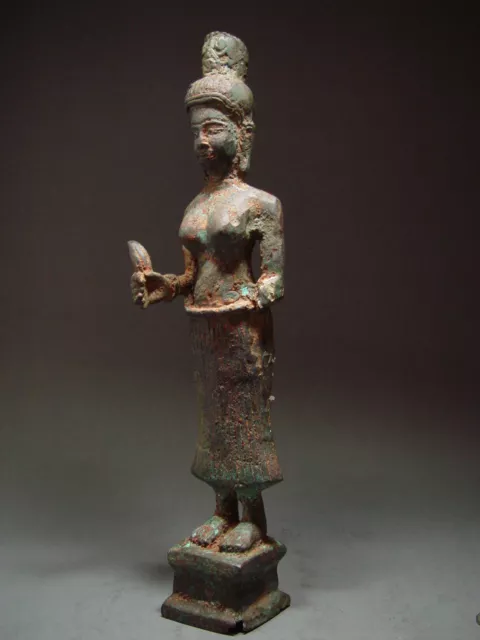 ANTIQUE BRONZE FEMALE DEITY, PRAKHON CHAI, BURIRAM. KHMER INFLUENCE. Pre-1800s. 2