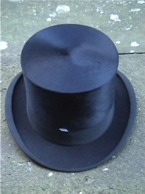 Cappello top antico in seta nera Burton taglia 7 1/8.