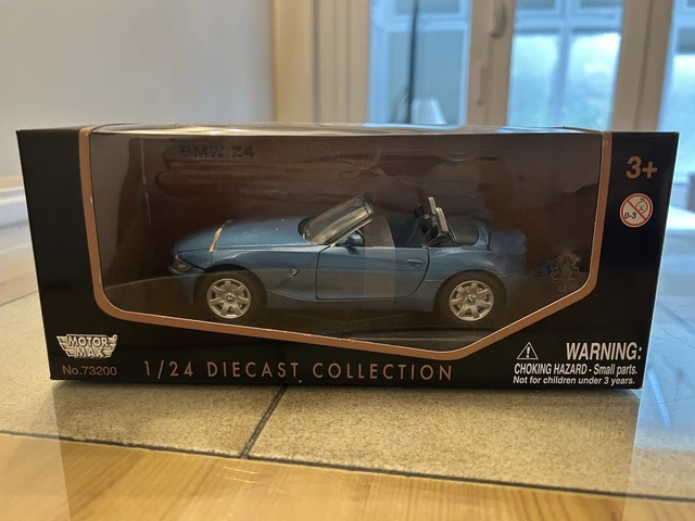 1/18 Diecast BMW Z8 by Kyosho - Full Opening