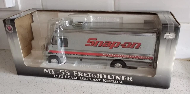 1/32 Snap-on スナッポン フレイトライナー MT −55 スナッポン