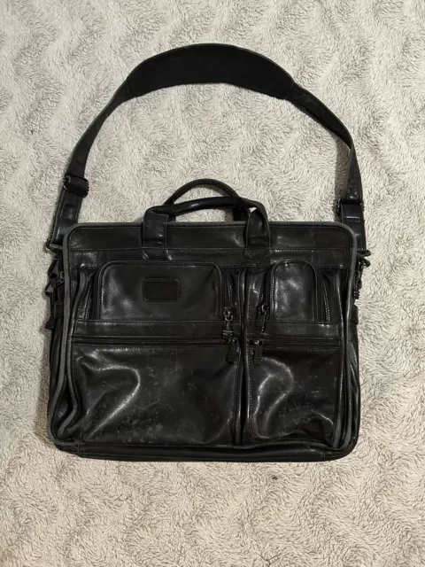 Tumi Alpha Briefcase 17”x13” Messenger Travel Bag Black Leather Shoulder Strap