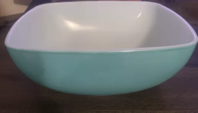 VINTAGE PYREX BLUE TURQUOISE SQUARE 2 1/2 Qt Chip and Dip BOWL DISH 025 VINTAGE PYREX BLUE TURQUOISE SQUARE 2 1/2 Qt Chip and Dip BOWL DISH 025