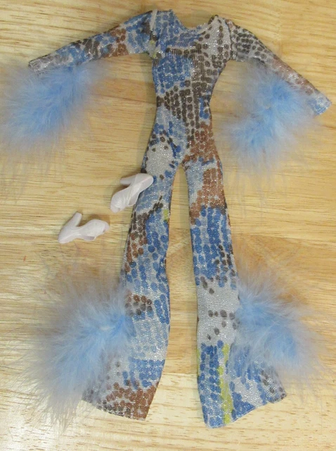 Cher "La Plume" 70s Mego Blue Fashion Outfit Clothes Jumpsuit Feathers Shoes Cher "La Plume" 70s Mego Blue Fashion Outfit Clothes Jumpsuit Feathers Shoes
