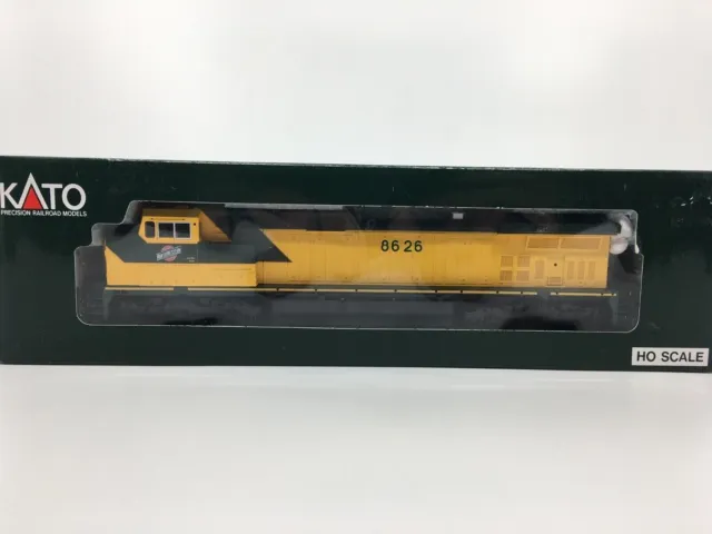 HO Kato Chicago & North Western GE C44-9W Dash 9 Diesel Locomotive CNW #8626