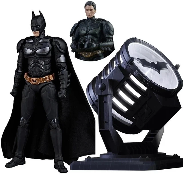 Figurina Batman The Dark Knight 1/9 Deluxe Edition - DC Comics - PVC 19.5 Cm