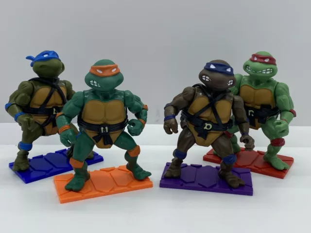 TMNT Teenage Mutant Ninja Turtles Figure Stand Walmart Retro READ!