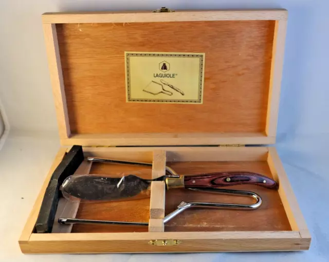 Laguiole 2 pc Cheese Set In Wooden Presentation Box