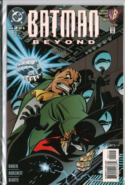 BATMAN BEYOND #2 Terry McGinnis 2nd Appearance (1995) DC Comics NM (9.4)