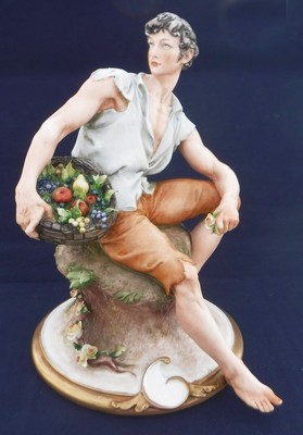 Figurina  di GIUSEPPE  CAPPE' Porcellana CAPODIMONTE  FILOSOFO 