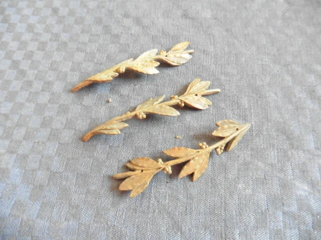 3 BRANCHES DE FEUILLES DECORATION MEUBLE EN BRONZE XIX eme 11cm
