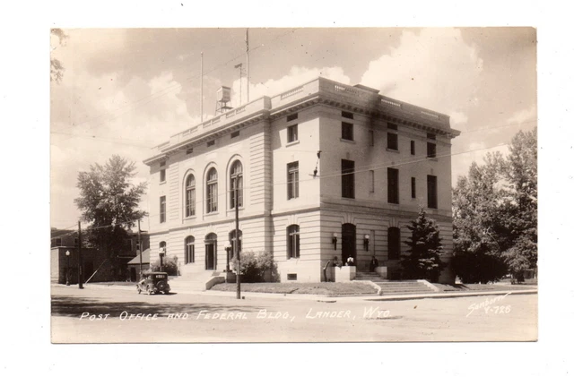 LANDER, WY ~ US POST OFFICE & FEDERAL BUILDING, SANBORN REAL PHOTO PC ~ 1940s