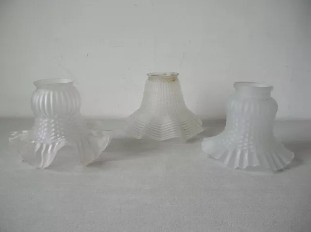 Lot de 3 anciennes tulipes abat jour de lampe luminaire en verre A11
