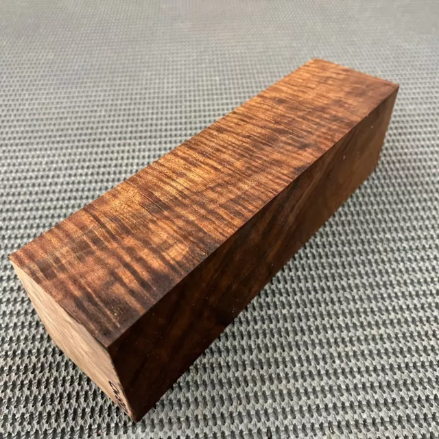 "Cuchillo artesanal CW842 rizado claro bloque de nogal tallado mango juego llamar 9"
