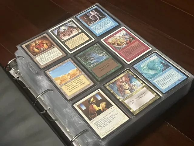 Giant Old Vintage Magic The Gathering Collection Binder Album, Mtg 1044 Card Lot