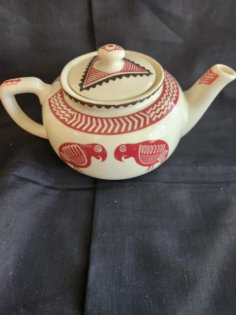 Beautiful Santa Fe Mimbreno Railroad China Tea Pot