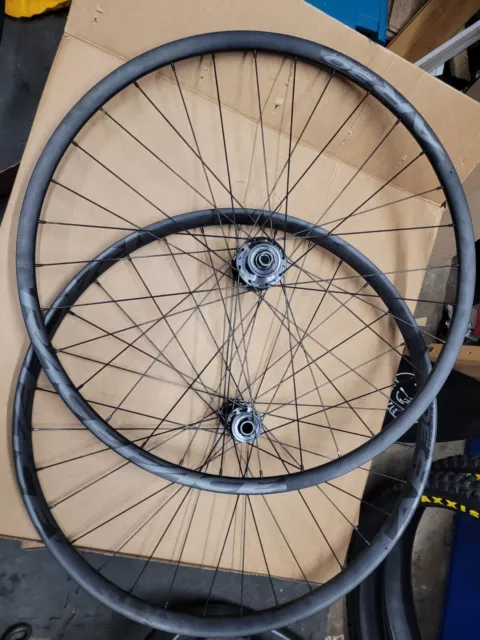 Race face arc top 30 wheelset 29