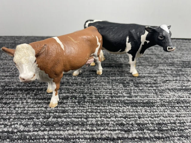 🔥 2 • Schleich farm Brown Black White Dairy Cow figure lot • Am Limes 69