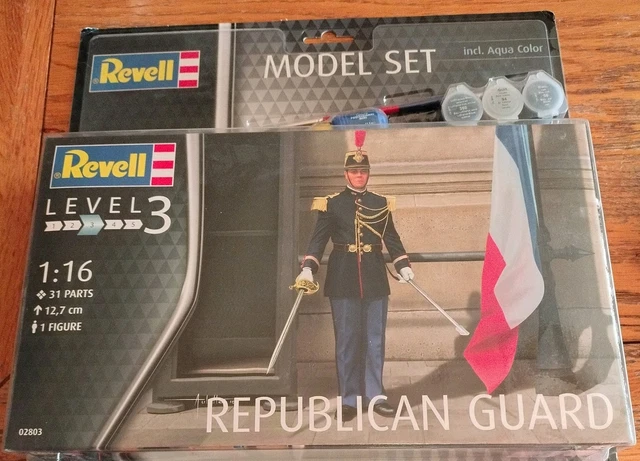 Revell 02803 Republican Guard Model Kit - 1:16 Scale Plastic Figure Model, 45 Pieces - View #4