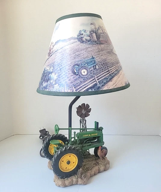 John Deere 1999 Resin Green Farm Tractor 15" Table Lamp w/ Original Shade VGC