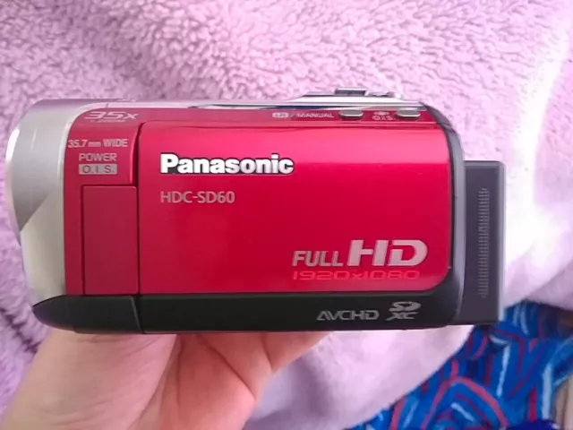 Panasonic HDC-SD60 Camcorder Red,, Great Condition,