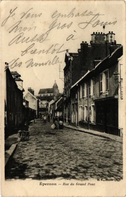 CPA EPERNON-Rue du Grand Pont (184442)