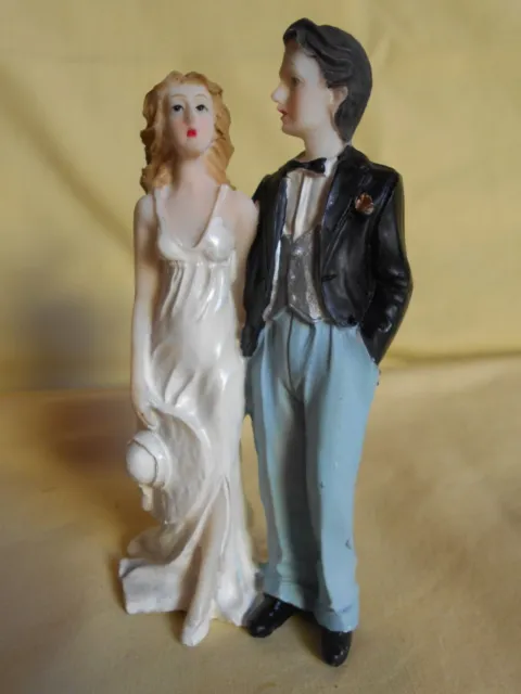 Figurine Couple De Mariés En Résine