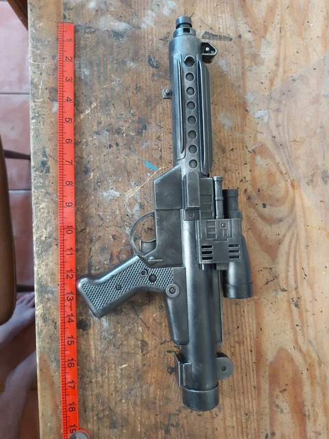 Custom Painted Star Wars E-11 Electronic Blaster Cosplay Or Display