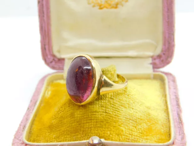 Anillo de vestir granate almandino de oro amarillo de 9 quilates c1920 Art Deco